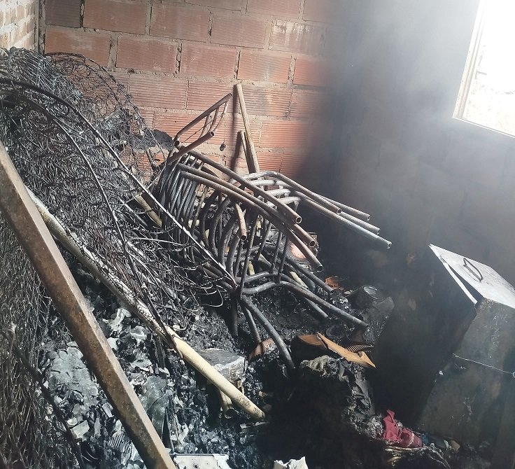 Un menor estaba jugando y provocó el incendio en una vivienda