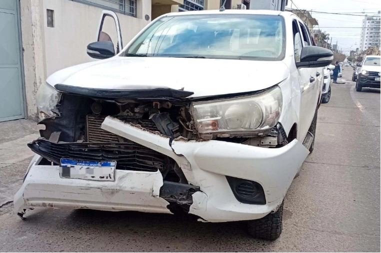 Violento impacto entre dos camionetas en la mañana de hoy.