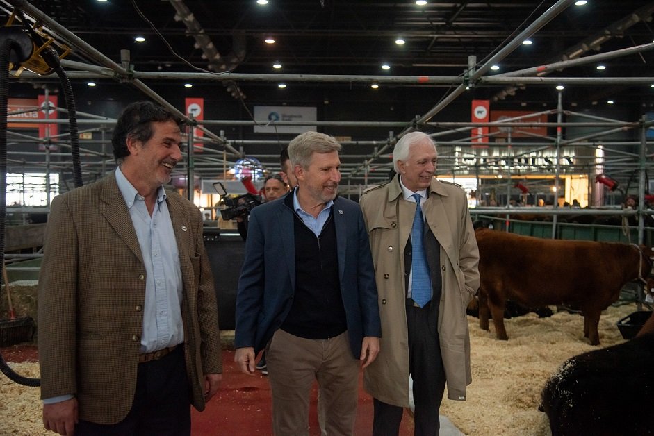 Frigerio lanzó un seguro multirriesgo para proteger la producción de maíz