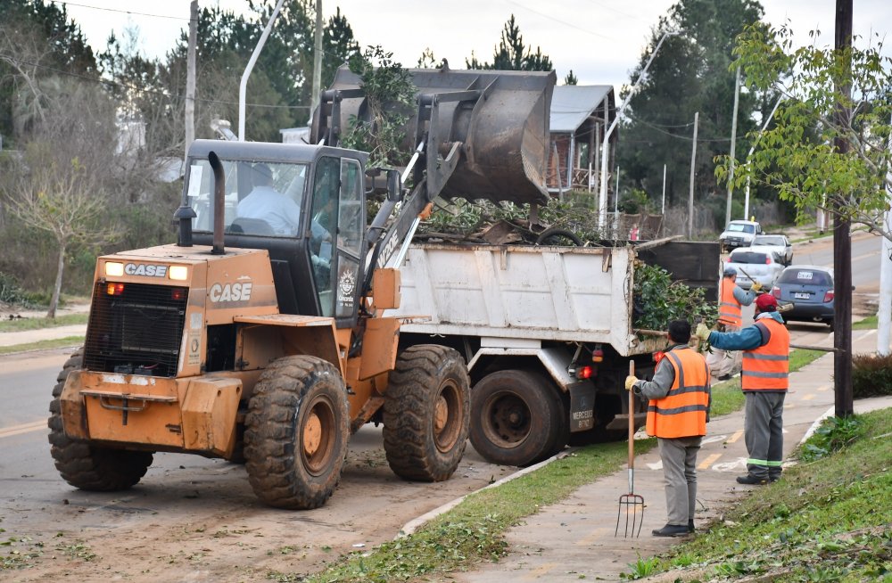 El municipio continúa trabajando en distintos sectores que fueron afectados por el temporal