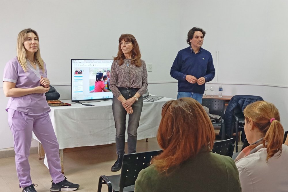 Salud y UNICEF evaluaron los avances del programa de promoción del desarrollo infantil