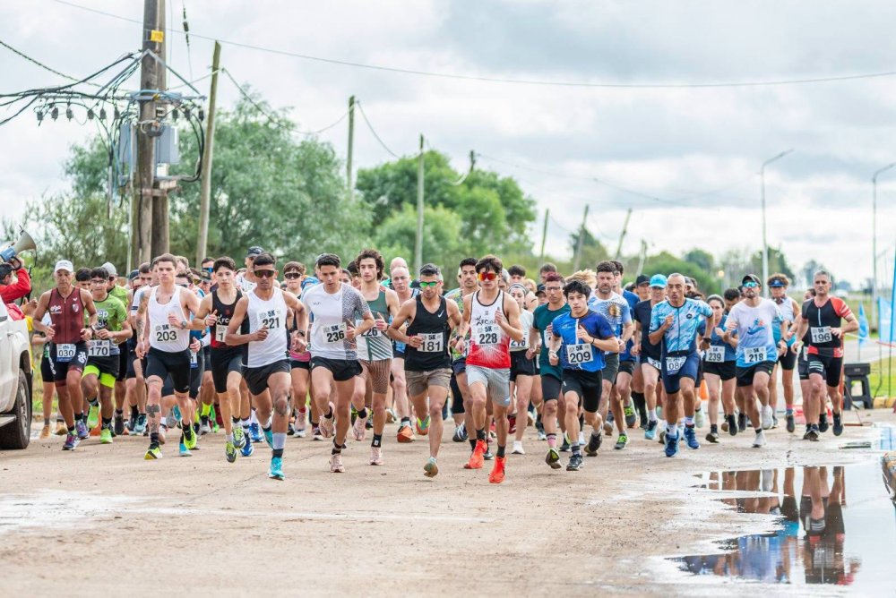 San Salvador vivió una gran jornada de duatlón y atletismo 