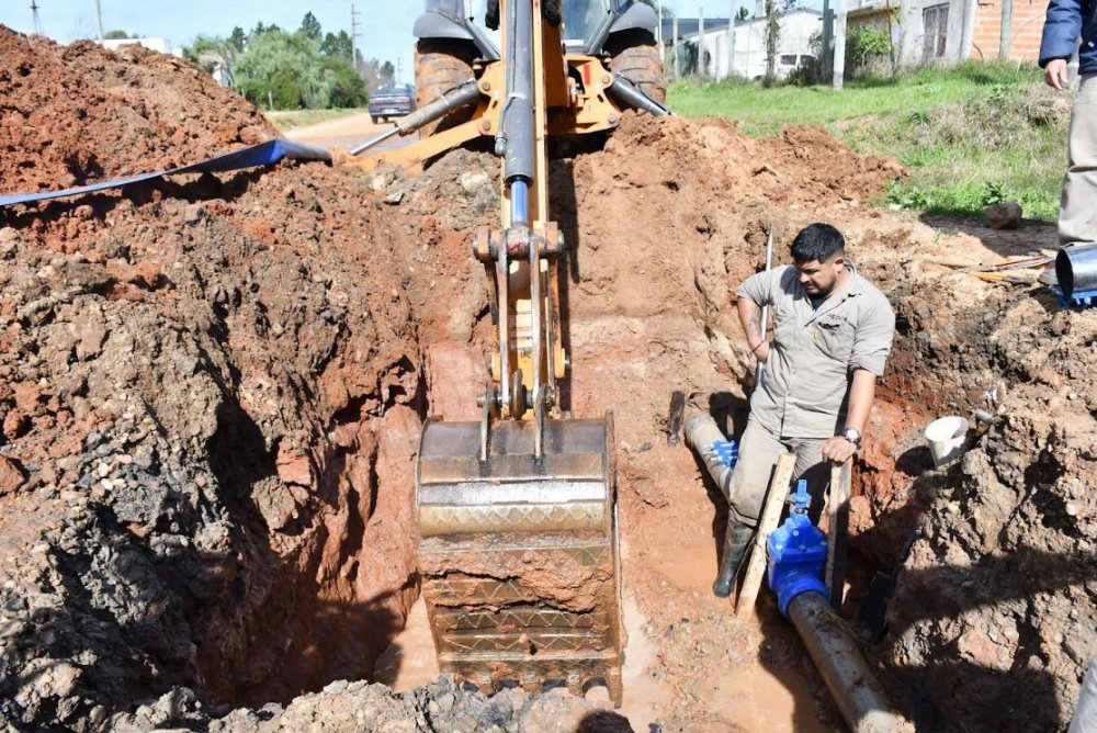 La municipalidad ejecuta obras estratégicas para mejorar la red de distribución de agua potable