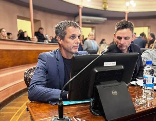 Cresto propone un programa para desendeudar a familias entrerrianas