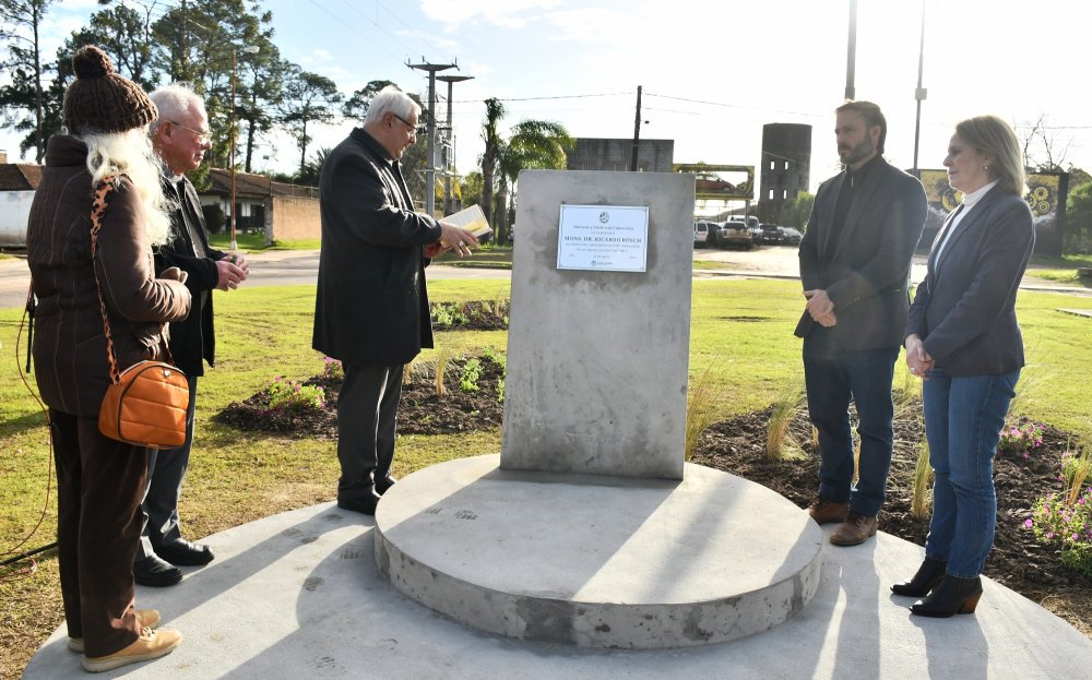Concordia rindió homenaje a la figura y legado de Monseñor Ricardo Rösch