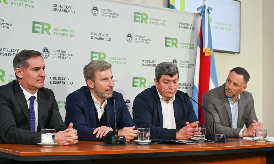 Frigerio presentó un nuevo beneficio hipotecario que facilitará el acceso a la vivienda a empleados públicos
