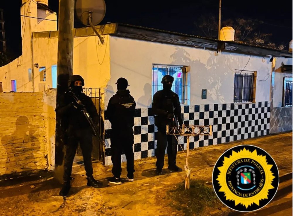 Cuatro allanamientos por narcomenudeo terminaron con un detenido y el secuestro de cocaína y dinero