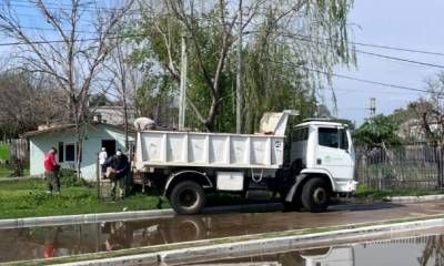 Comenzaron las evacuaciones preventivas en Concordia por el avance del arroyo Manzores.