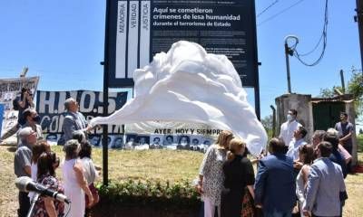 Se reinstala el cartel que señala "Sitio de Memoria" en Concordia
