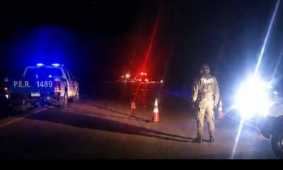Volcó y se prendió fuego un camión cisterna con combustible en Ruta 14