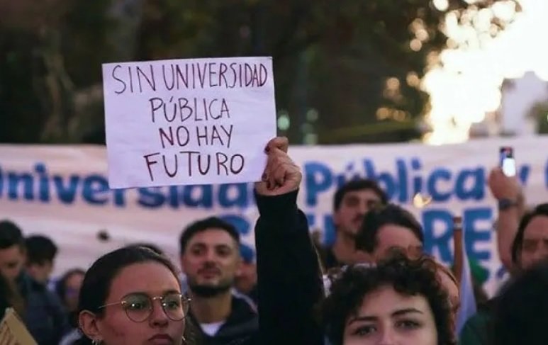 Universitarios entrerrianos paran hoy y exigen cumplir la Ley de Financiamiento