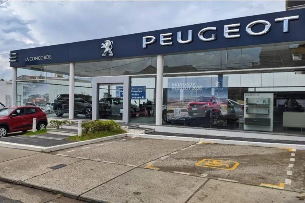 Cerca de  30 despedidos por el cierre de