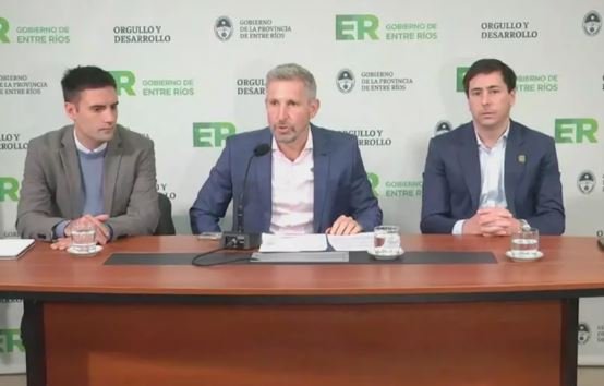 Medidas contra el sobreendeudamiento: Frigerio anunció préstamos y refinanciación de deudas para estatales y jubilados.