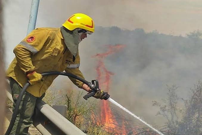 El gobierno provincial concretó el pago adeudado a los bomberos voluntarios
