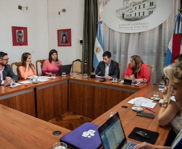 El gobierno avanza en el diseño del nuevo sistema de alimentación escolar con el aporte de especialistas