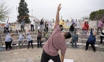 La actividad física cumple un papel esencial en la prevención, el tratamiento y la rehabilitación de diversas enfermedades
