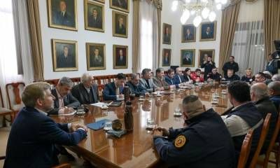 El Gobierno provincial y Bomberos Voluntarios acordaron una agenda de trabajo para fortalecer el sistema de emergencias