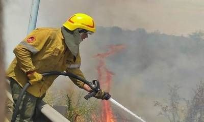 El gobierno provincial concretó el pago adeudado a los bomberos voluntarios
