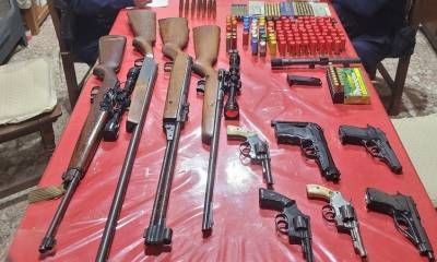 La Policía secuestró una importante cantidad de armas en una causa por violencia de género