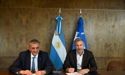 Acuerdo histórico entre YPF y Entre Ríos para mejorar la logística, bajar costos e impulsar nuevas inversiones