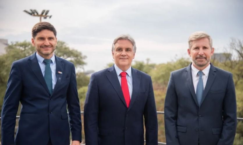 Frigerio, Pullaro y Llaryora abren las XI Jornadas de Desarrollo Productivo de la Región Centro en Paraná.
