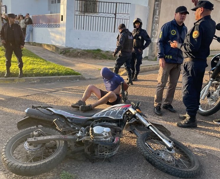 Un sujeto fue detenido tras robar una moto y ser perseguido por la policía