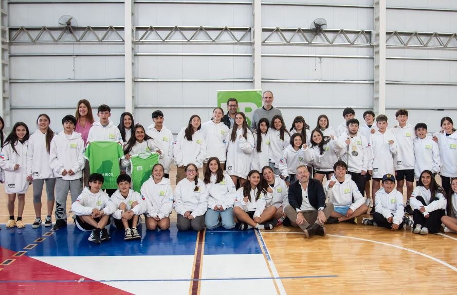El gobernador compartió un encuentro con los deportistas entrerrianos que competirán en los Juegos Evita