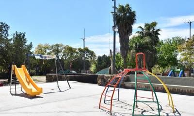 Avanzan los trabajos de puesta en valor de la plaza Zorraquín