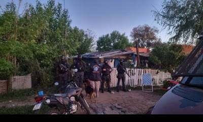 Allanamiento por Narcomenudeo en barrio Nebel, con tres detenidos y secuestro de droga.