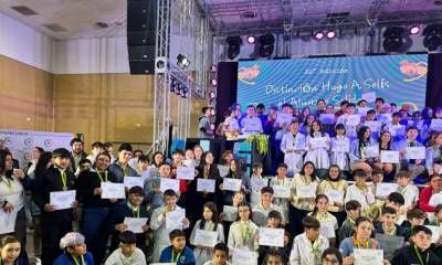 Emoción, valores y solidardad en la entrega de la distinción al alumno Solidario