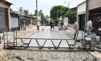 Como resultado del trabajo conjunto entre la municipalidad y vecinos se está pavimentando calle Victorino Simón Oeste